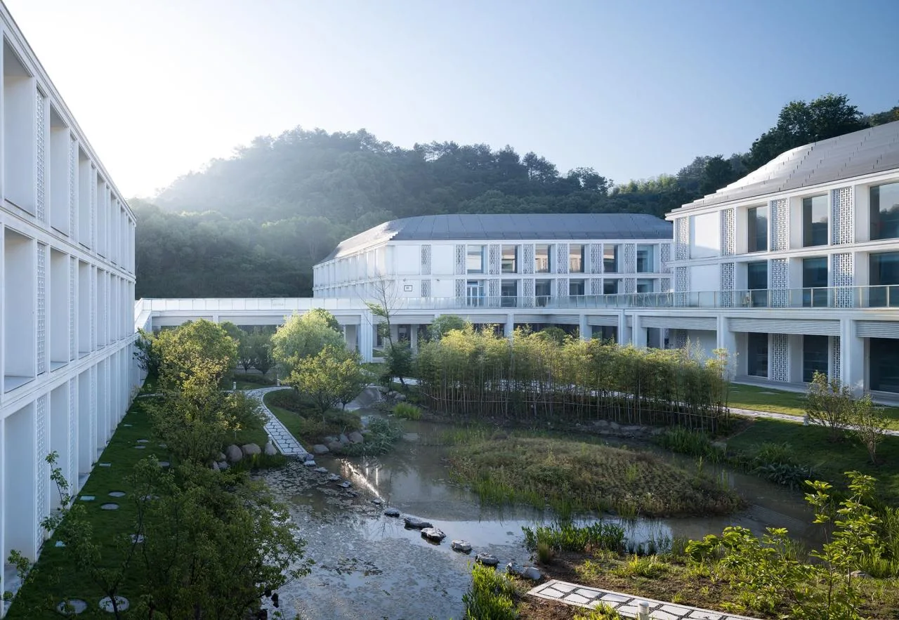 BIM Architecture | Landscape Healing, Livable Body and Mind: Hangzhou First Social Welfare Institute/Zhejiang University Architectural Design and Research Institute