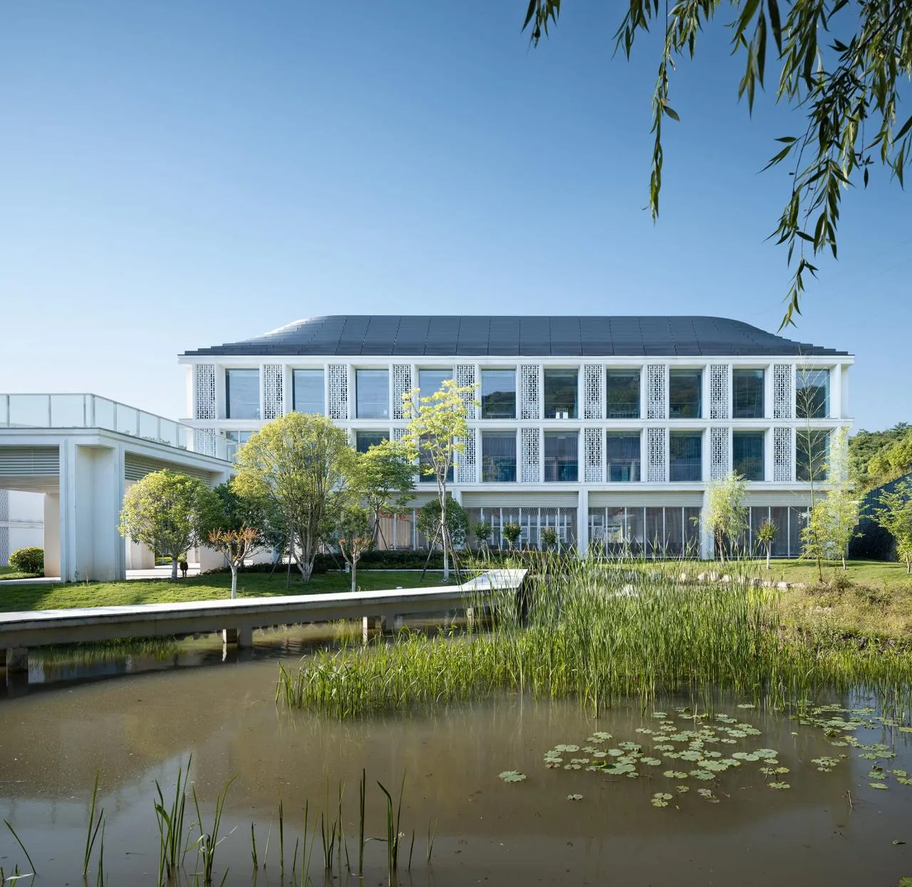 BIM Architecture | Landscape Healing, Livable Body and Mind: Hangzhou First Social Welfare Institute/Zhejiang University Architectural Design and Research Institute