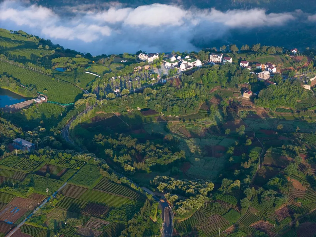 BIM Architecture | Encountering in the Mountains: Yunfeng Twelve in Xiayanbei Scenic Area/Zhu Peidong Line+Architecture Firm