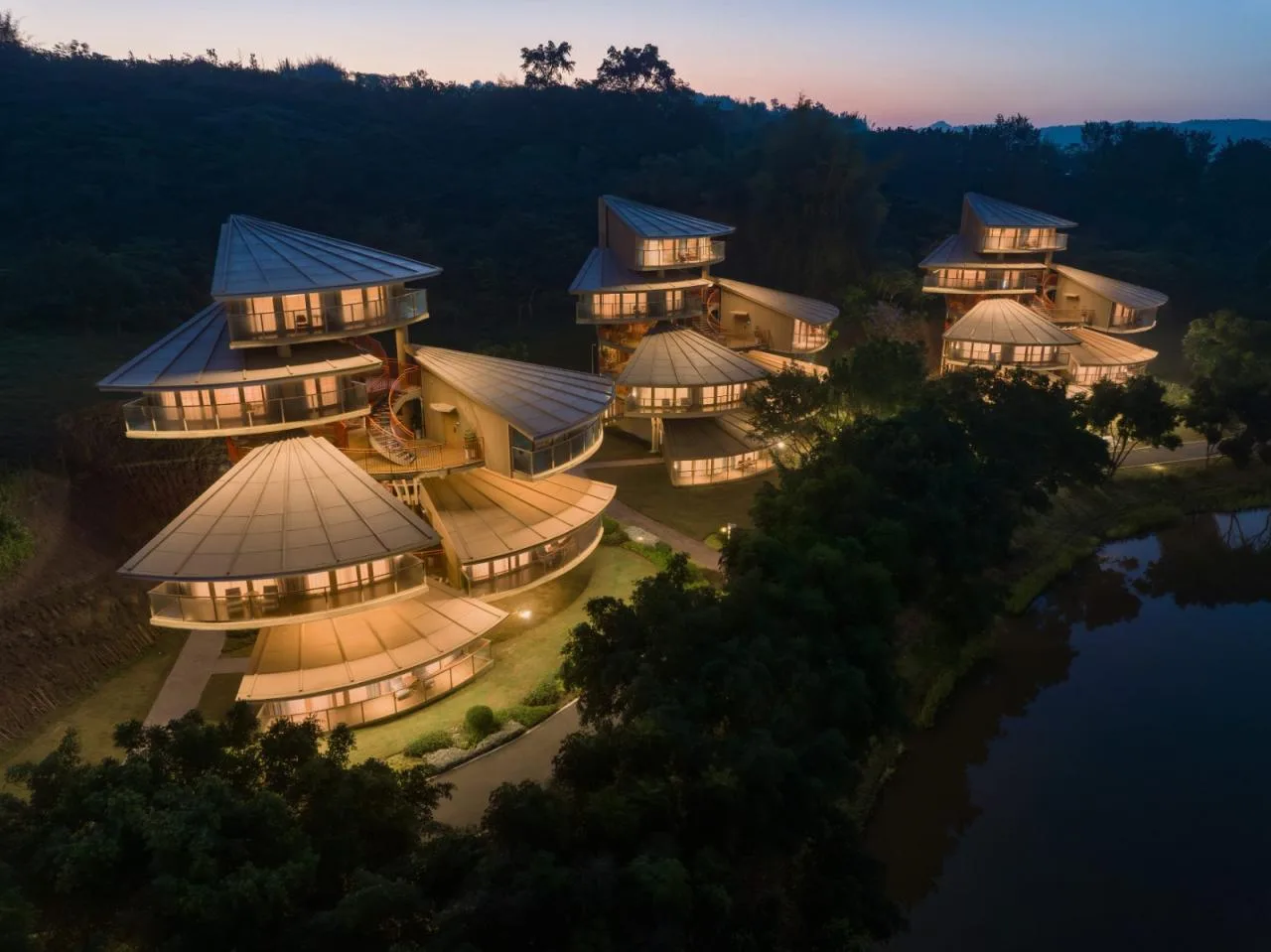 BIM Architecture | Structure of Leaves: Tree House Design for Nanxi Happy Countryside Wild Fun Hotel/Wang Hui Architecture Studio