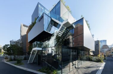 BIM Architecture: Rokkancho Staircase House by ETHNOS-BIM WORLD