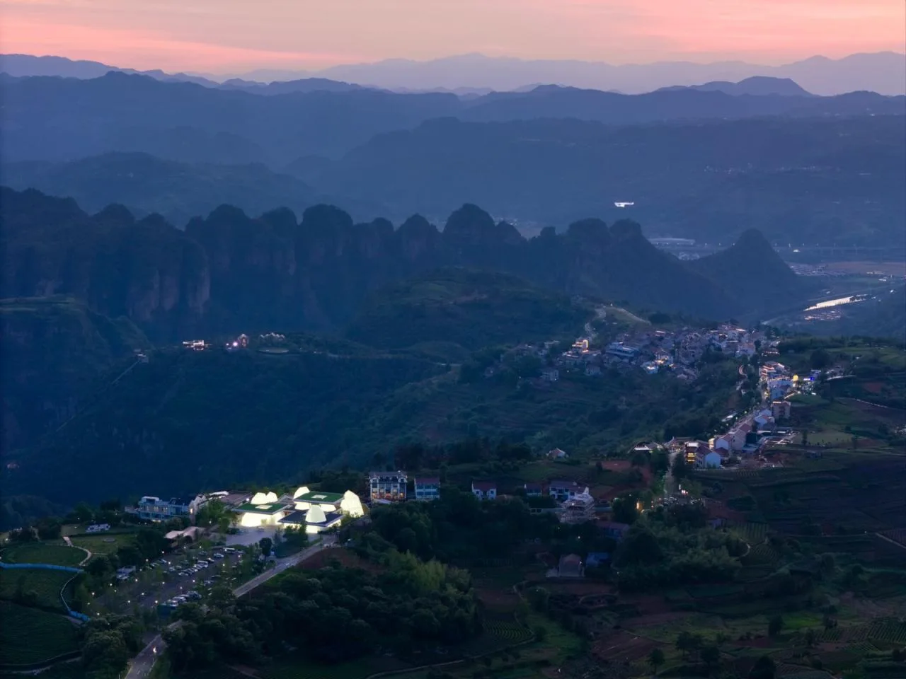 BIM Architecture | Encountering in the Mountains: Yunfeng Twelve in Xiayanbei Scenic Area/Zhu Peidong Line+Architecture Firm