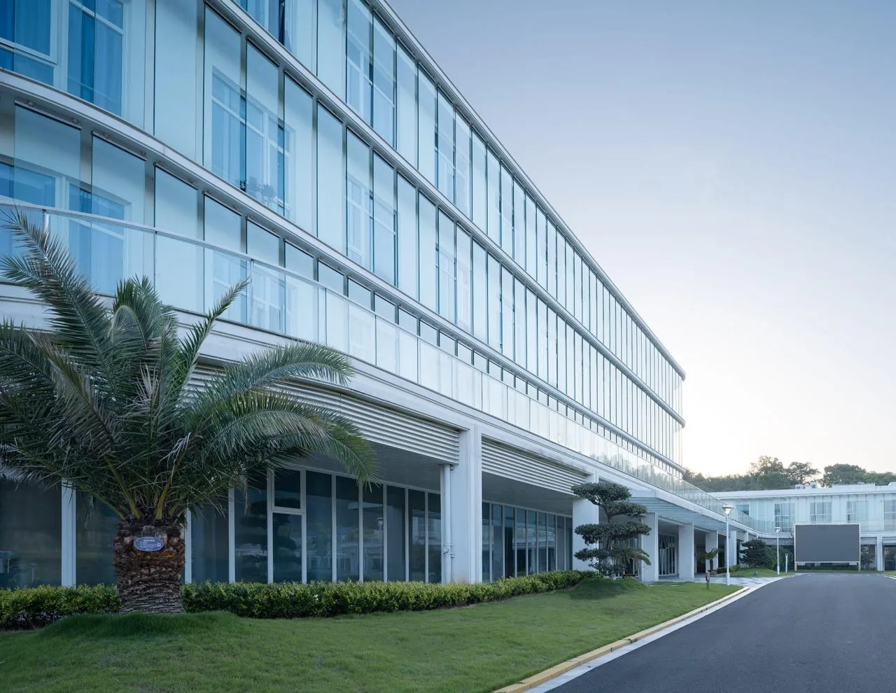 BIM Architecture | Landscape Healing, Livable Body and Mind: Hangzhou First Social Welfare Institute/Zhejiang University Architectural Design and Research Institute