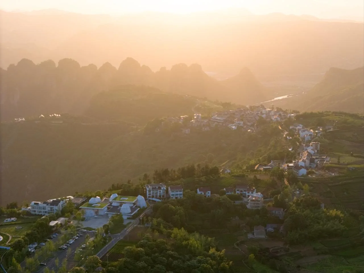 BIM Architecture | Encountering in the Mountains: Yunfeng Twelve in Xiayanbei Scenic Area/Zhu Peidong Line+Architecture Firm