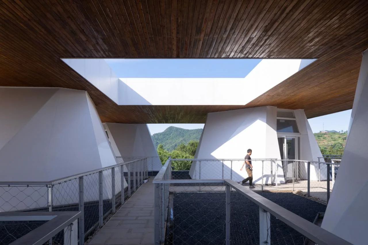 BIM Architecture | Encountering in the Mountains: Yunfeng Twelve in Xiayanbei Scenic Area/Zhu Peidong Line+Architecture Firm