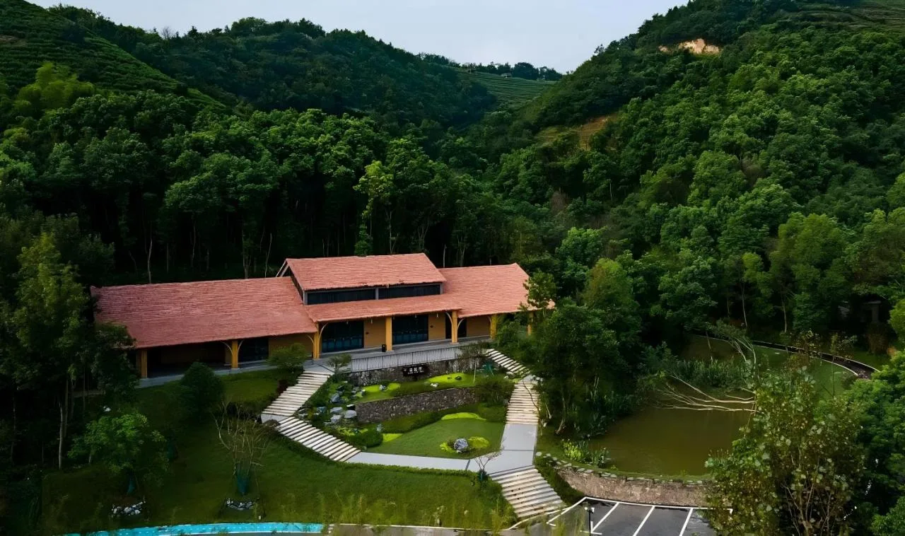 BIM Architecture | Resting in the mountains and valleys, Huwa Slow Time: Huwa Happy Tea Valley, Ketan Town, Lujiang County/China Railway Hefei Municipal Engineering Design and Research Institute Co., Ltd