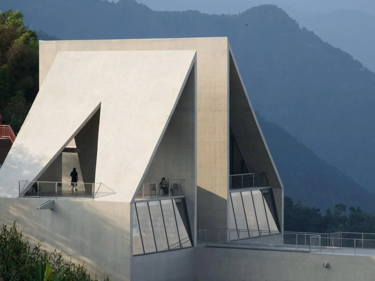 BIM Architecture | Nujiang Grand Canyon Pioneer Bookstore/Trail · Architectural Firm (TAO)