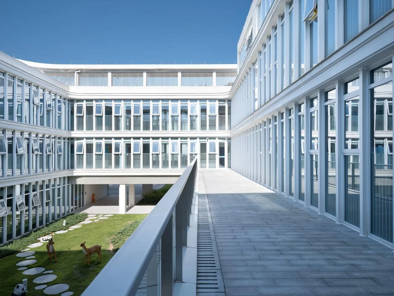 BIM Architecture | Landscape Healing, Livable Body and Mind: Hangzhou First Social Welfare Institute/Zhejiang University Architectural Design and Research Institute