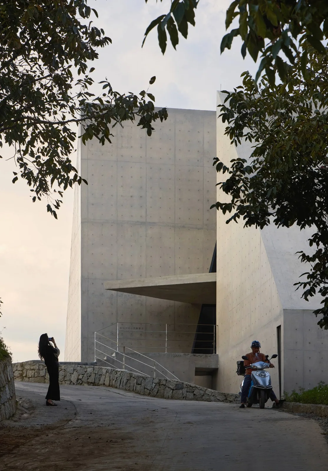 BIM Architecture | Nujiang Grand Canyon Pioneer Bookstore/Trail · Architectural Firm (TAO)
