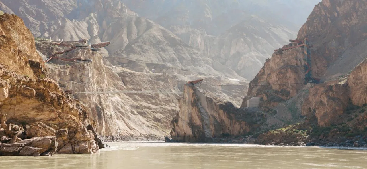 BIM Architecture | Nujiang 72 turn Grand Canyon Scenic Spot in Xizang/Xiaoyin Architecture Firm