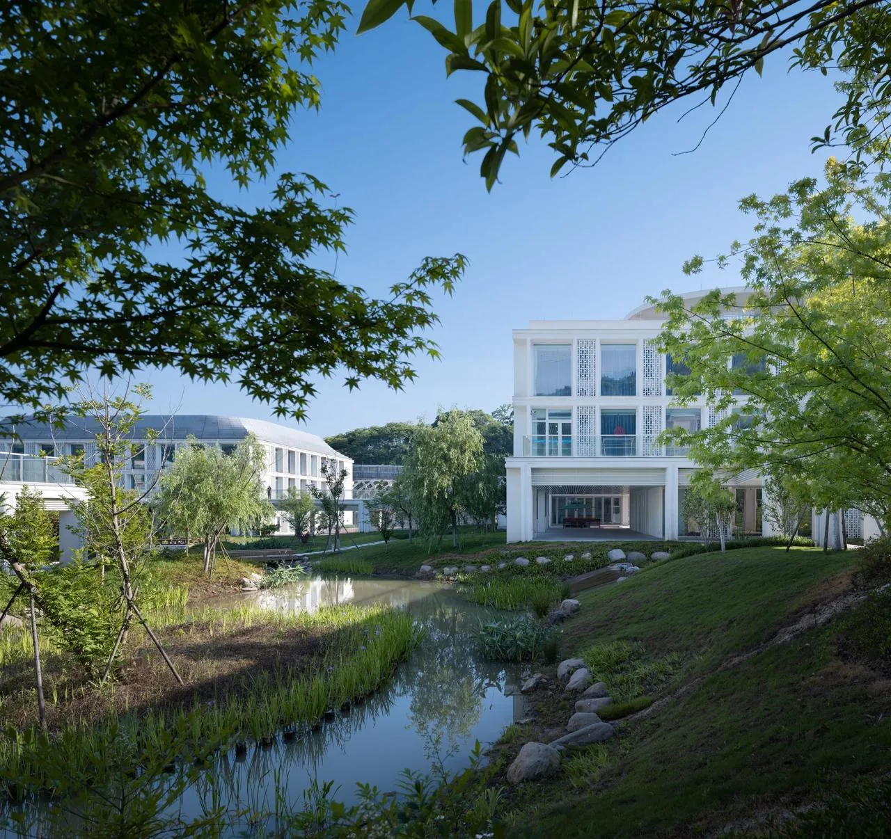 BIM Architecture | Landscape Healing, Livable Body and Mind: Hangzhou First Social Welfare Institute/Zhejiang University Architectural Design and Research Institute