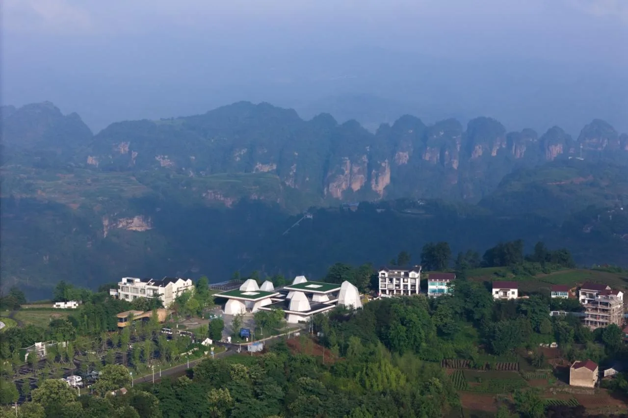 BIM Architecture | Encountering in the Mountains: Yunfeng Twelve in Xiayanbei Scenic Area/Zhu Peidong Line+Architecture Firm