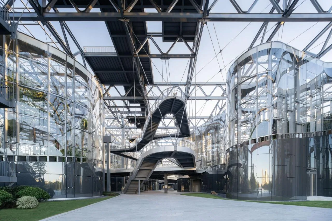 BIM Architecture | Shanghai version of 'Crazy Botanical Garden', Asia's largest greenhouse garden/Delugan Meissl Associated Architects
