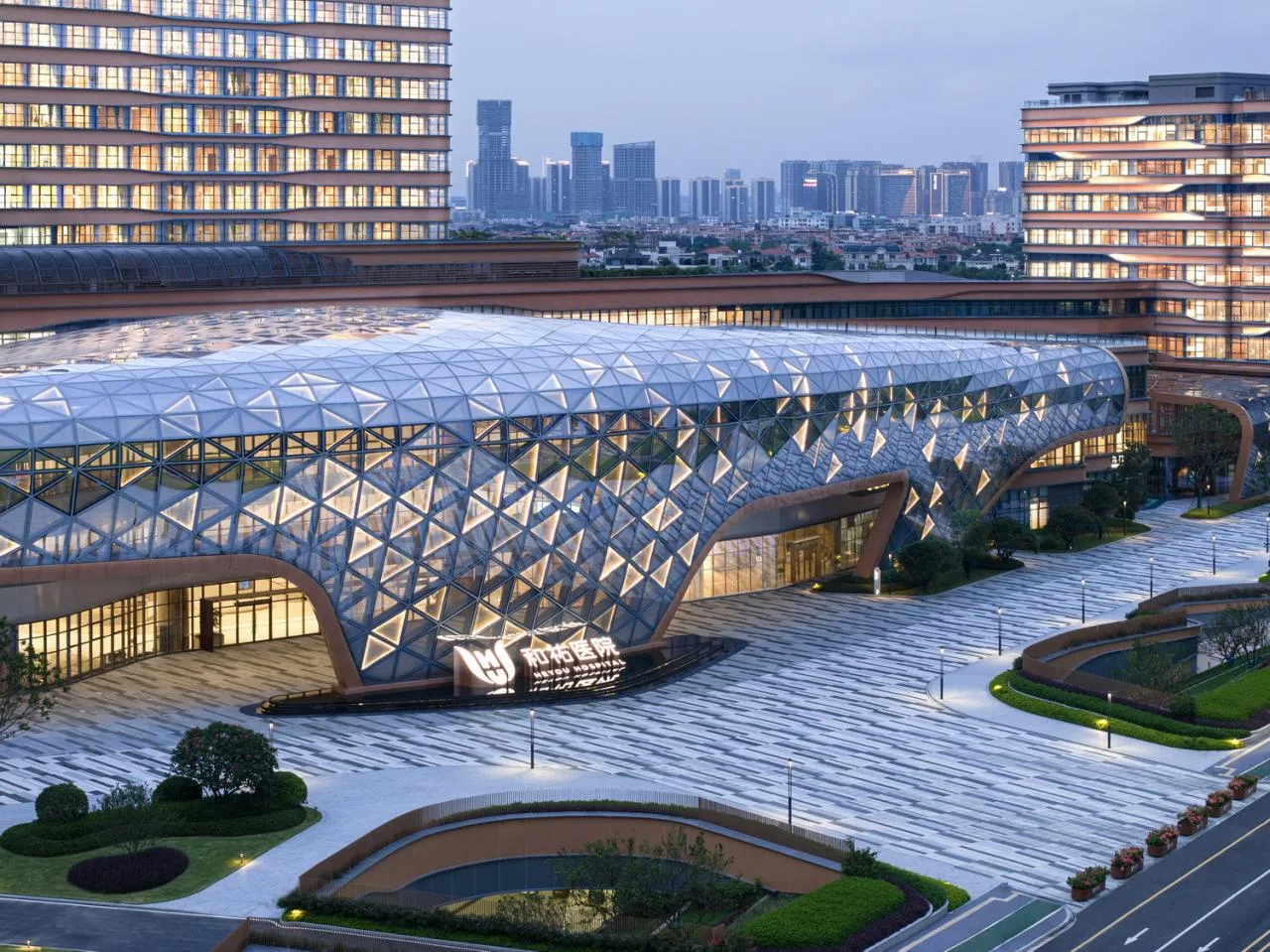 BIM Architecture | Midea · Heyou Hospital - the world's most beautiful garden style hospital with an investment of billions of dollars/Jiedian International Architecture in the UK