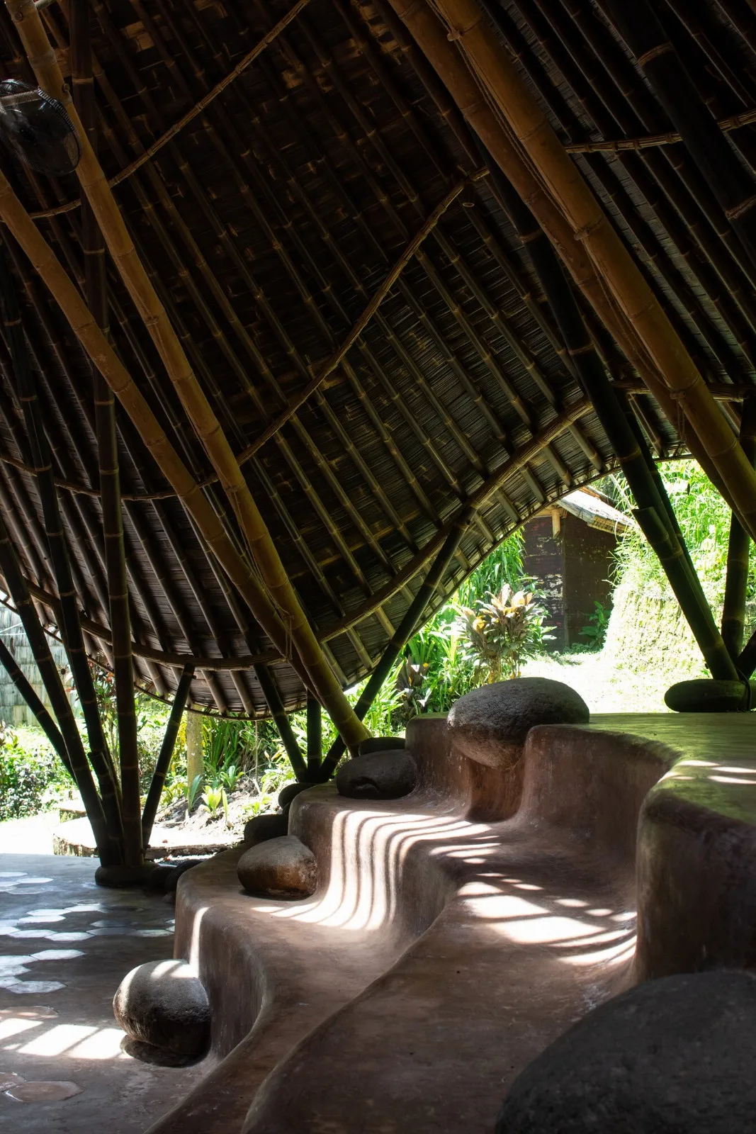 BIM Architecture | Dapur Naga Shared Kitchen and Dining Space/Bamboo U