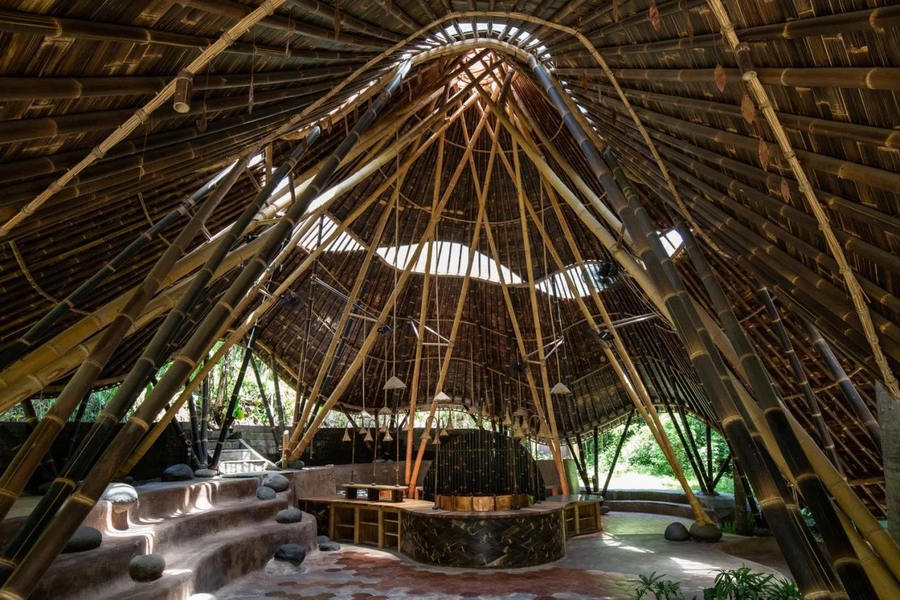 BIM Architecture | Dapur Naga Shared Kitchen and Dining Space/Bamboo U