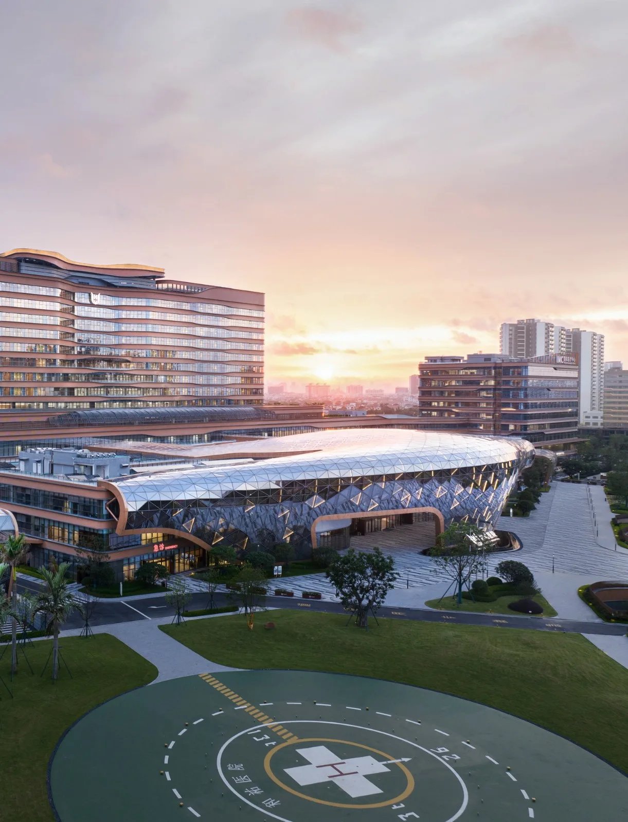 BIM Architecture | Midea · Heyou Hospital - the world's most beautiful garden style hospital with an investment of billions of dollars/Jiedian International Architecture in the UK