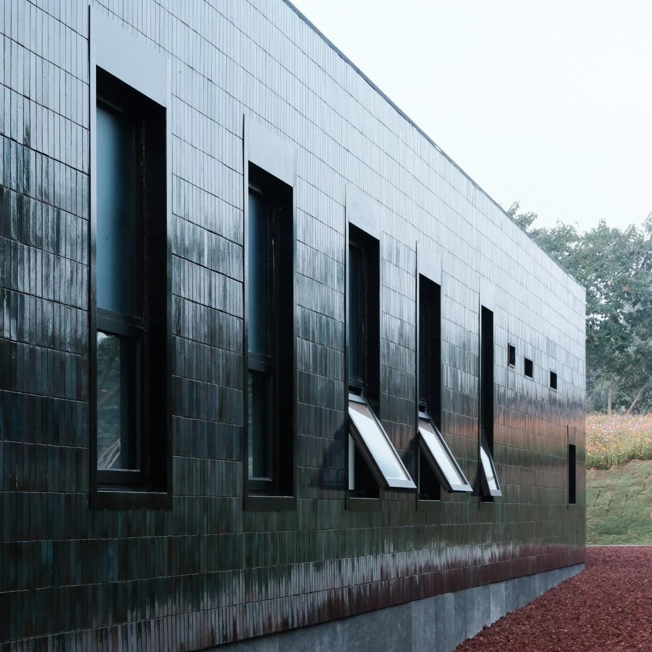 BIM Architecture | 'Glaze' Weaving New and Old, Huanglongshan Purple Sand Mineral Source Exhibition Hall/School of Architecture, Southeast University+Xuke Architecture