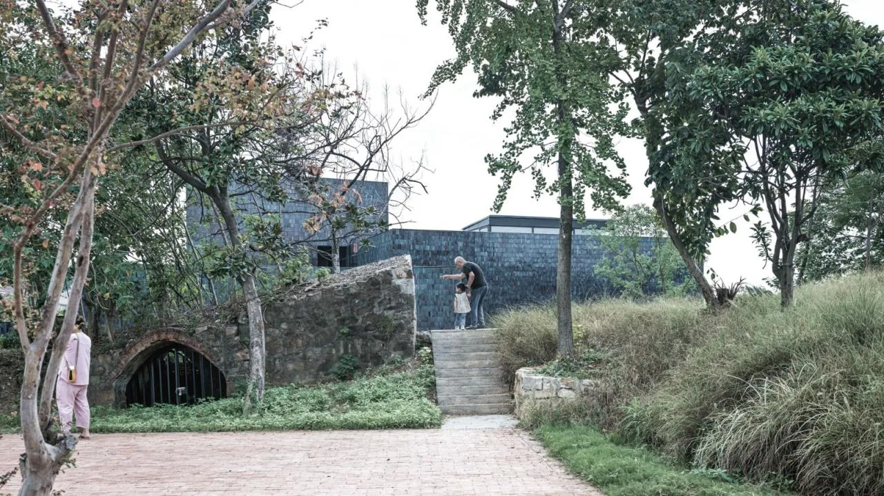 BIM Architecture | 'Glaze' Weaving New and Old, Huanglongshan Purple Sand Mineral Source Exhibition Hall/School of Architecture, Southeast University+Xuke Architecture