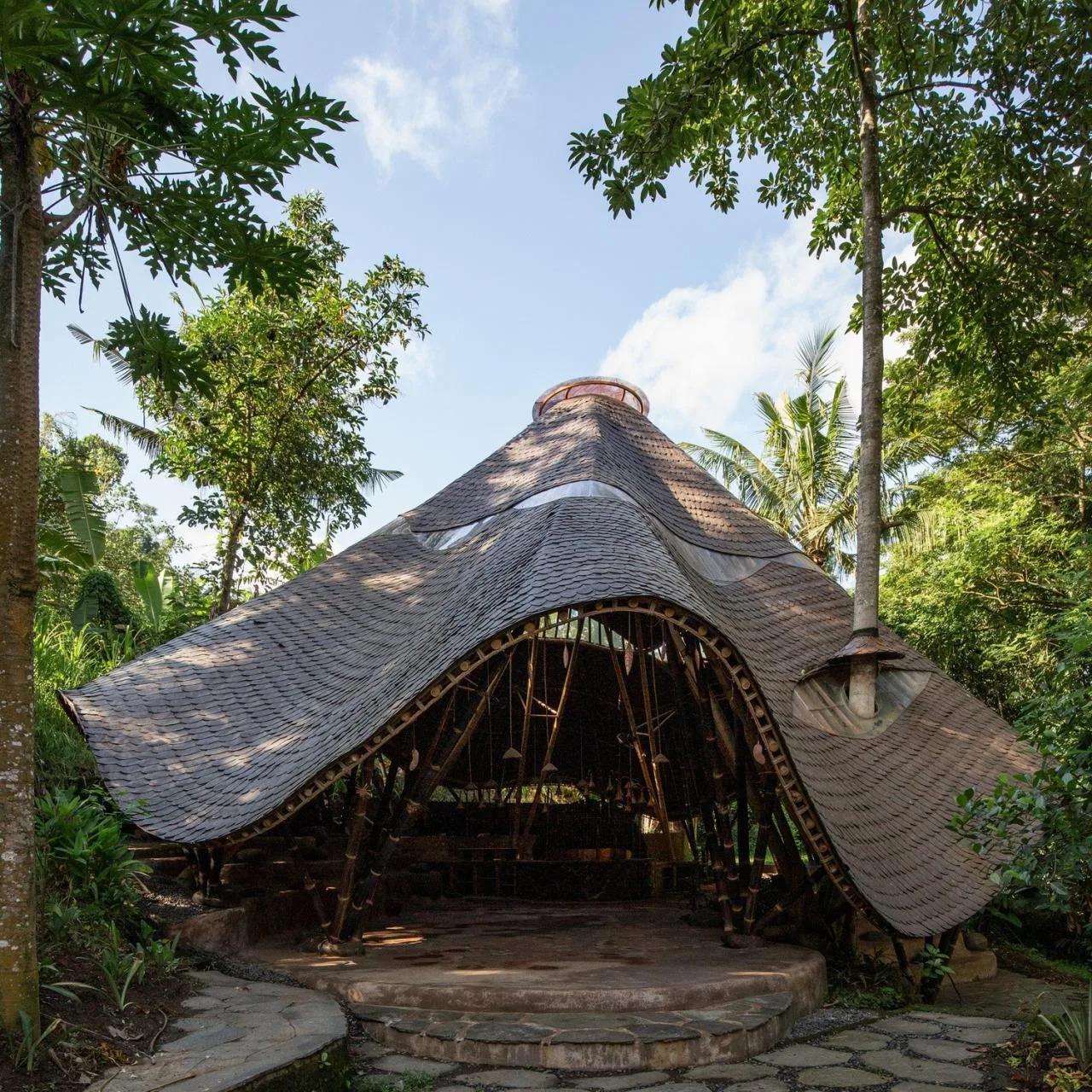 BIM Architecture | Dapur Naga Shared Kitchen and Dining Space/Bamboo U