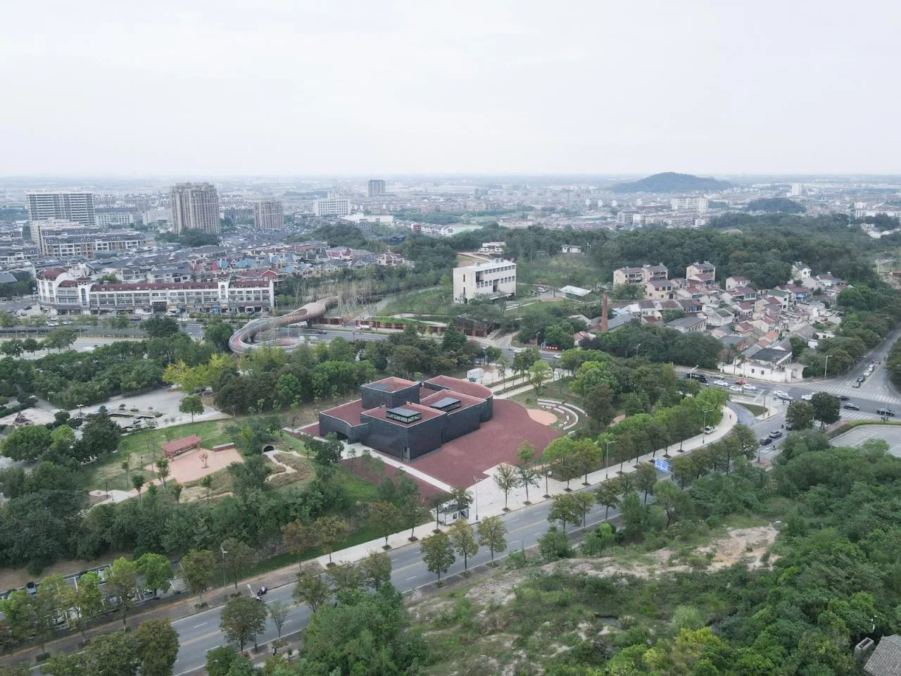 BIM Architecture | 'Glaze' Weaving New and Old, Huanglongshan Purple Sand Mineral Source Exhibition Hall/School of Architecture, Southeast University+Xuke Architecture