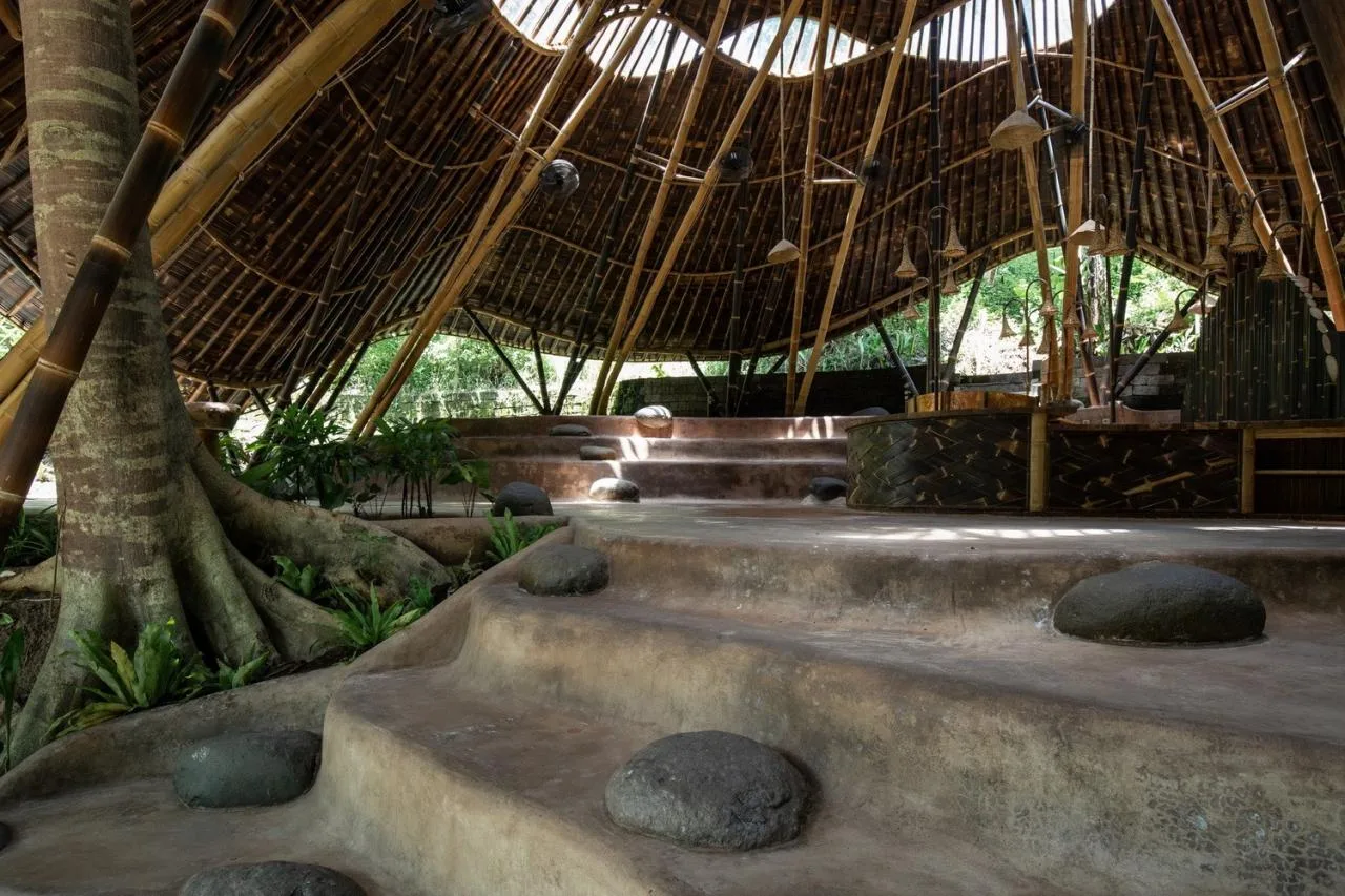 BIM Architecture | Dapur Naga Shared Kitchen and Dining Space/Bamboo U