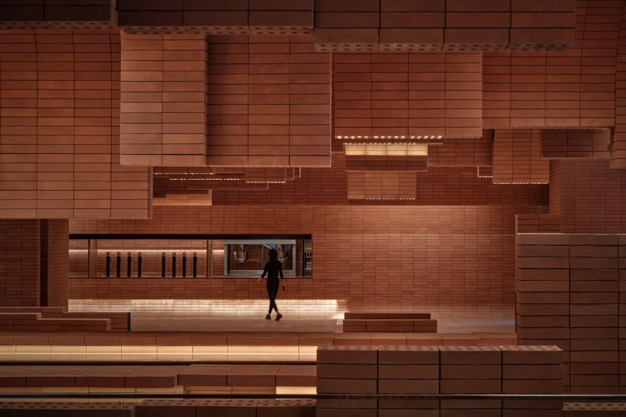 BIM Architecture | Island Cinema Wrapped in "Brick Waves"/Yizheng Planning