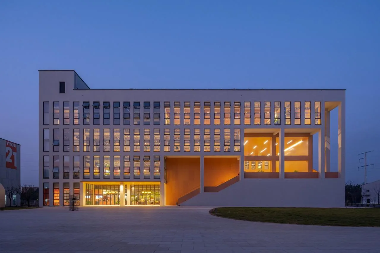 BIM Architecture | Yantai City Science and Technology Vocational College Phase II/Super City Architecture