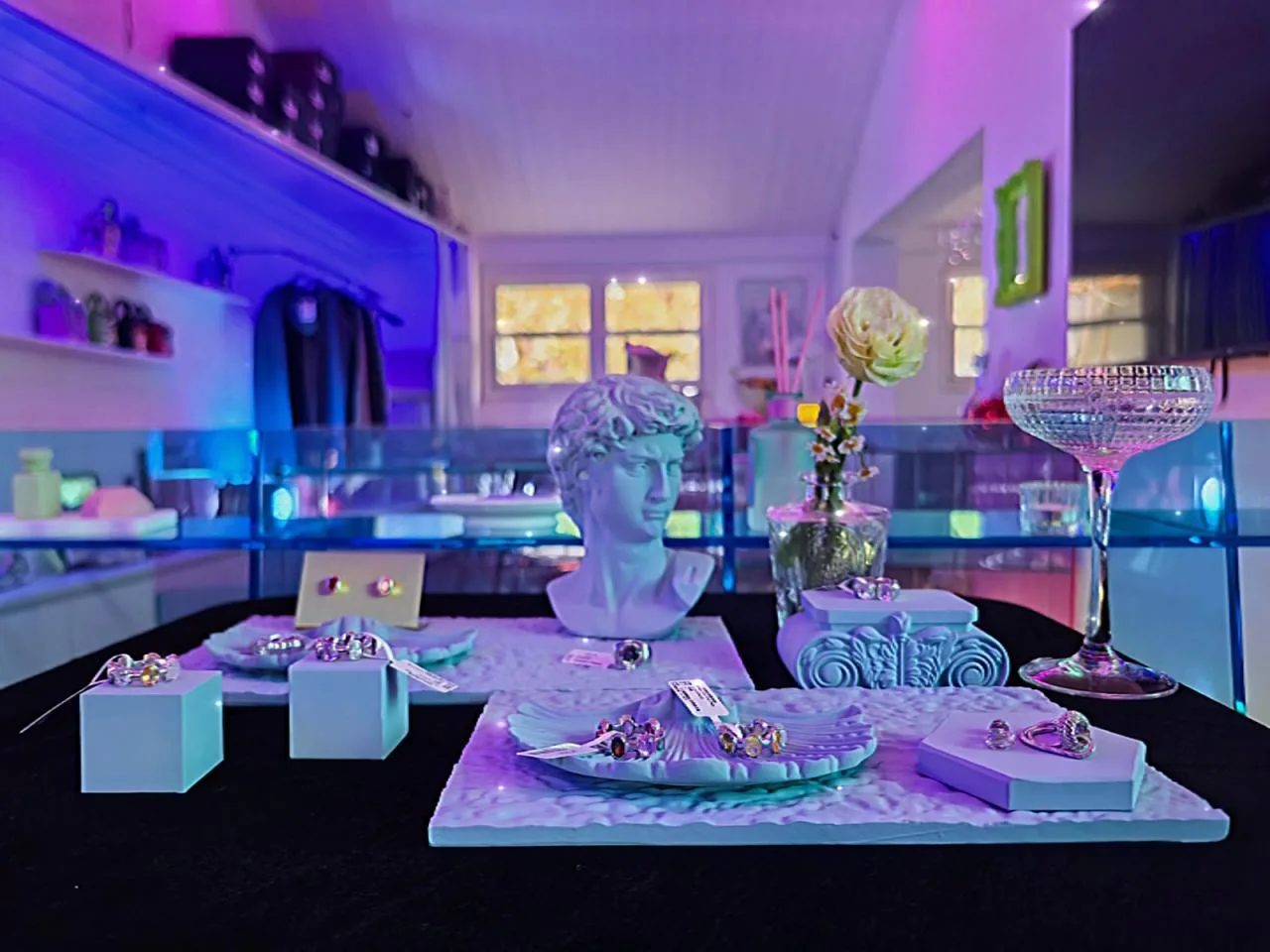 BIM Architecture | On Top Steam Wave Bar and Buying Shop: Integrating Art and Space/MiHei Architecture