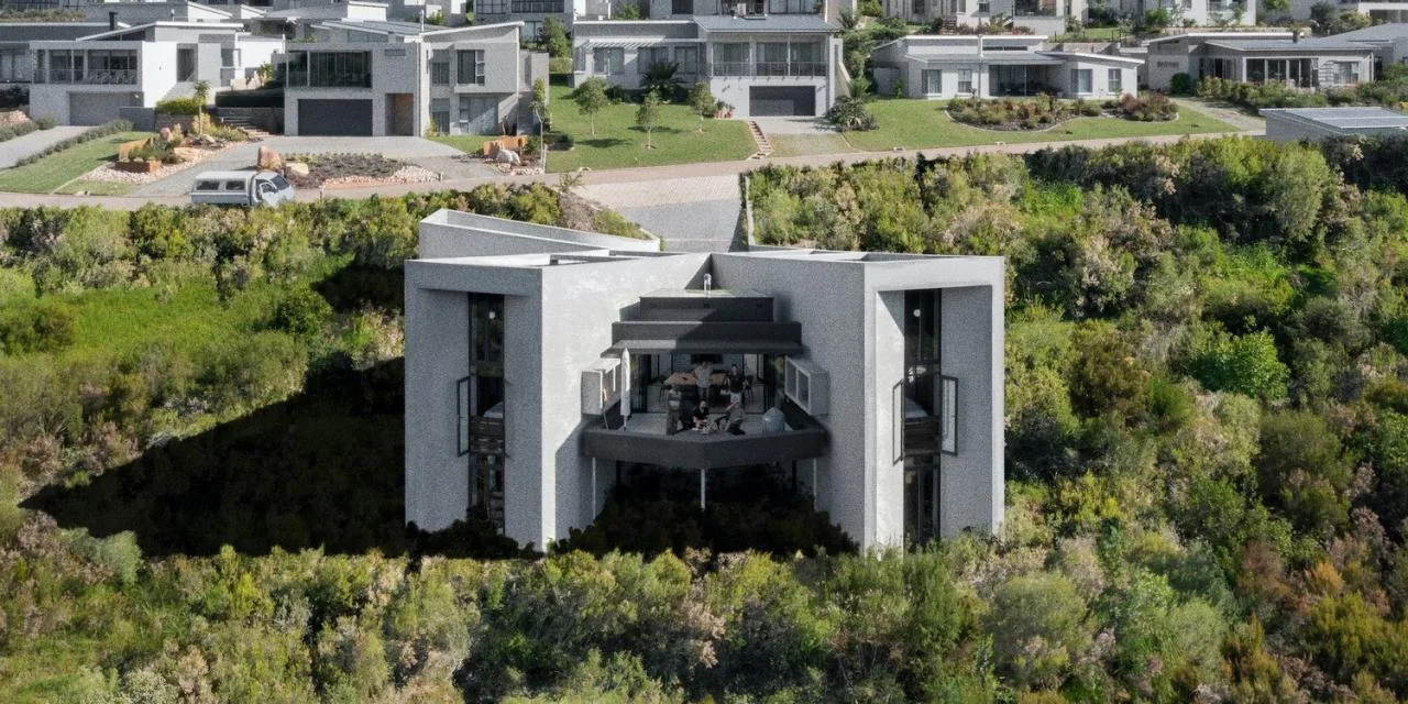 BIM Architecture | Robin Corner Villa/Frankie Pappas