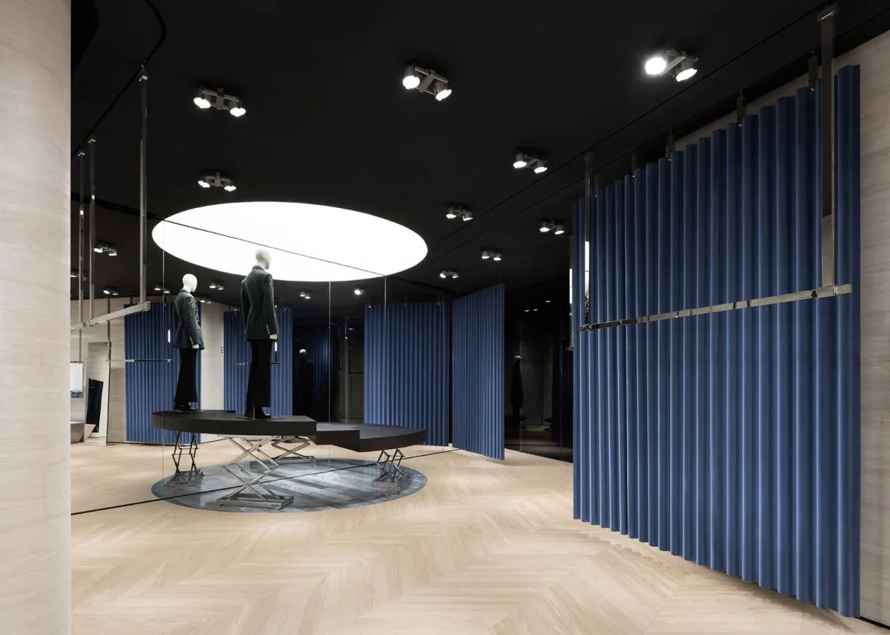 BIM Architecture | MITHRIDETE's New Boutique: The Sphere Centric Theater/SLT