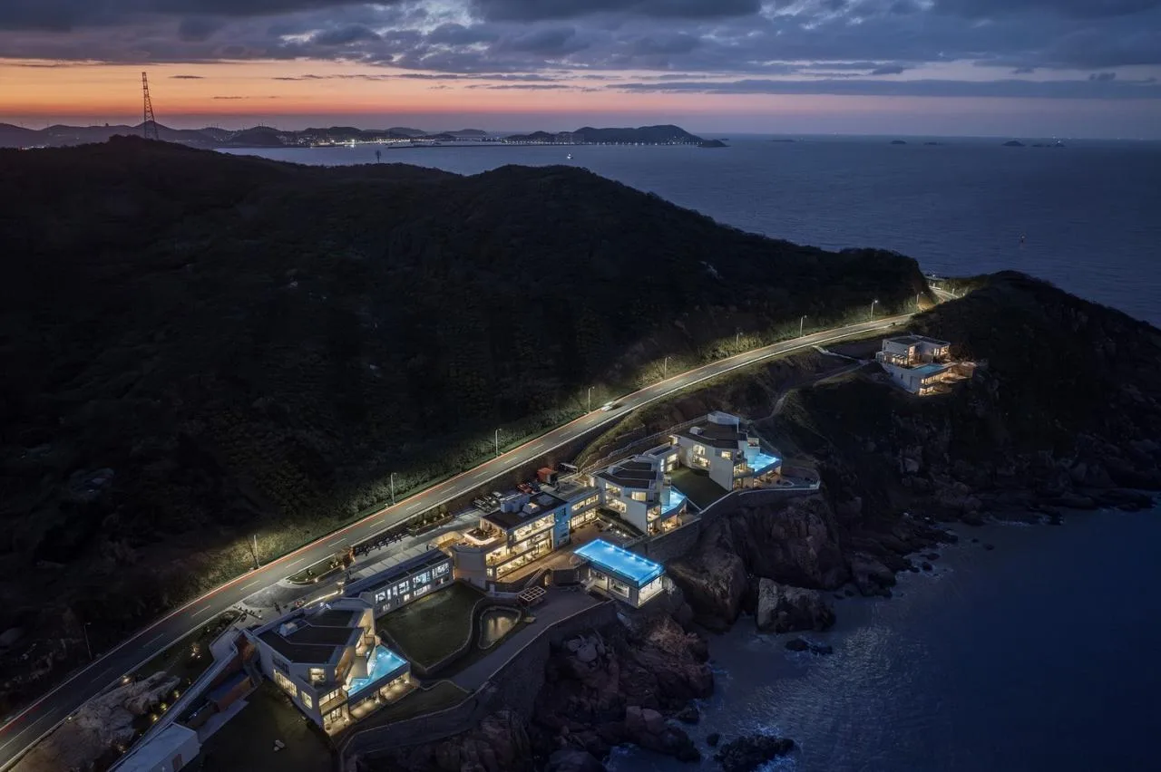 BIM Architecture | Shengsi Xihui Cliff Hotel/Yifeng Architecture