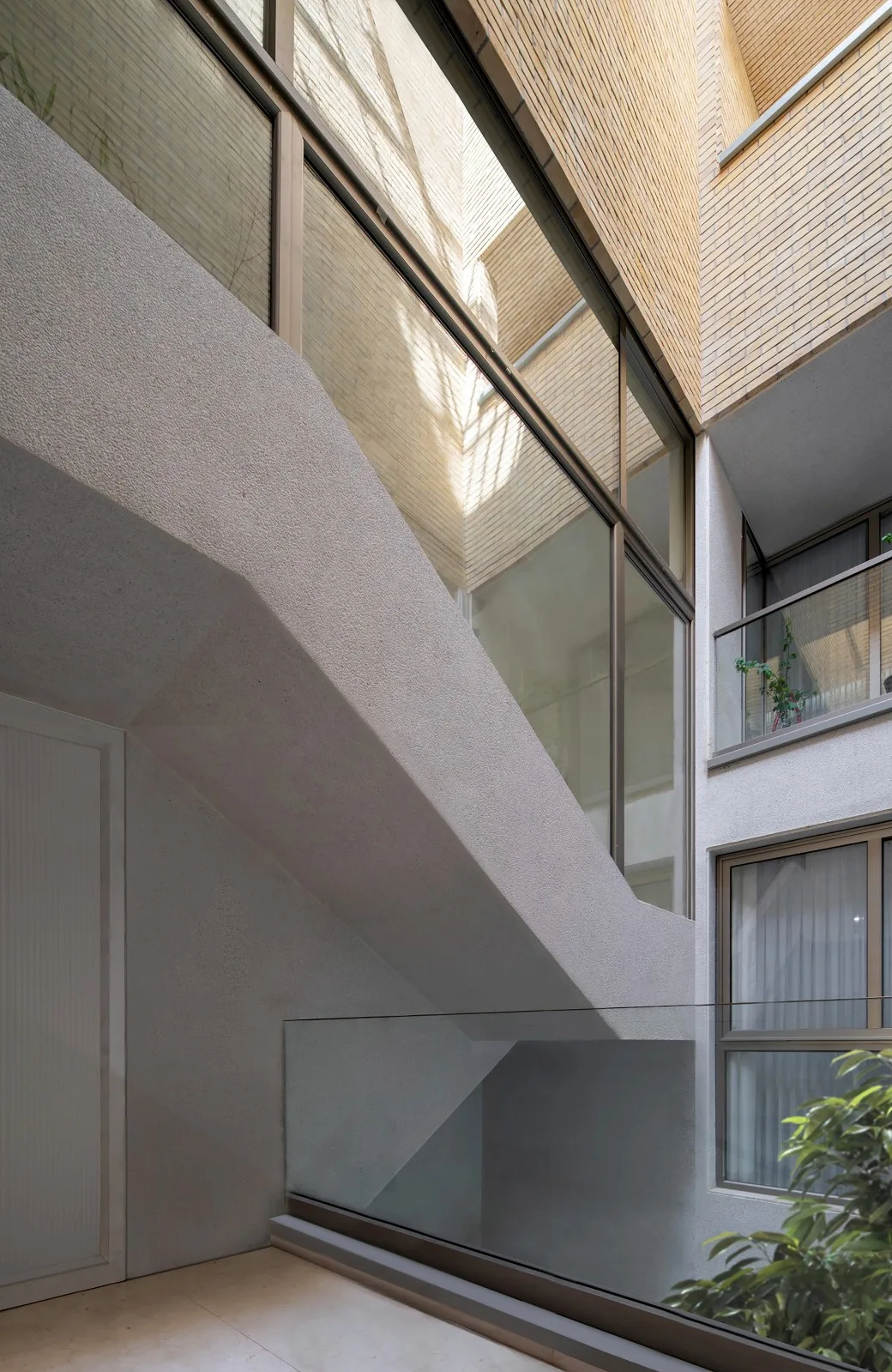 BIM Architecture | 2 IVANs, 2 Houses/HAMAAN Studio