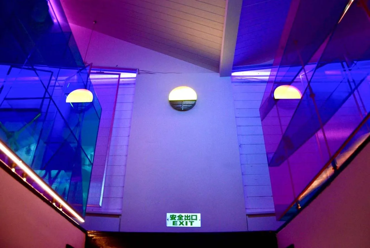 BIM Architecture | On Top Steam Wave Bar and Buying Shop: Integrating Art and Space/MiHei Architecture