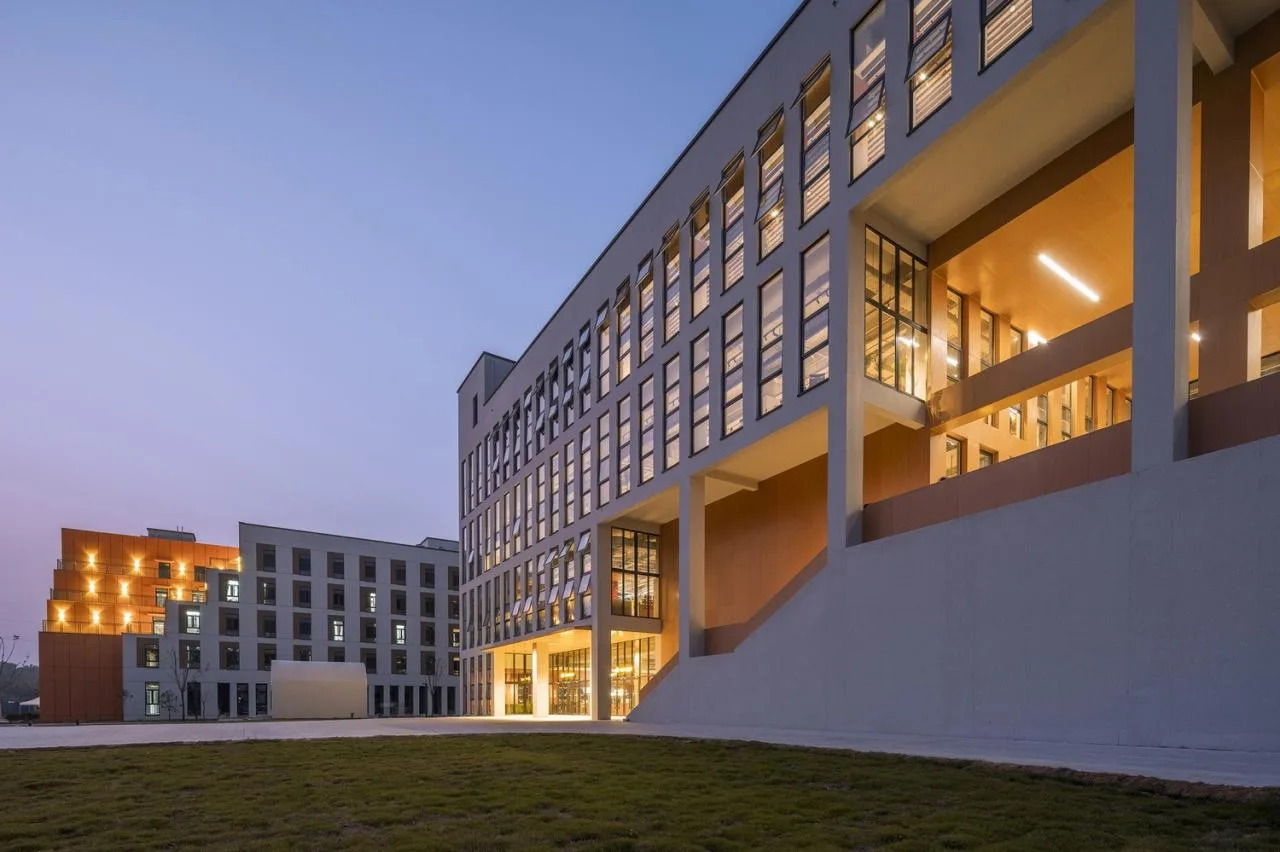 BIM Architecture | Yantai City Science and Technology Vocational College Phase II/Super City Architecture