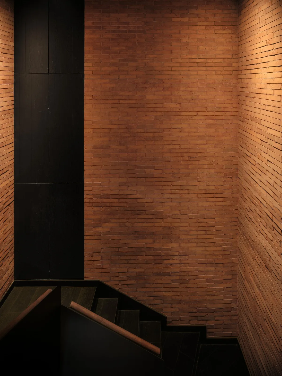 BIM Architecture | Whiskey Bar: Taiyuan Hujin Whiskey Bar/JSPA Design Zhuohan Architectural Design