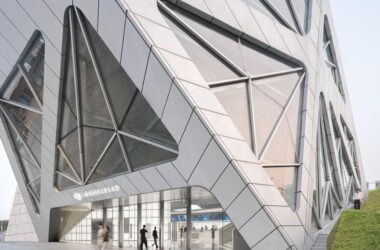 BIM Architecture: DJI Flagship Store by Wanshe Design-BIM WORLD