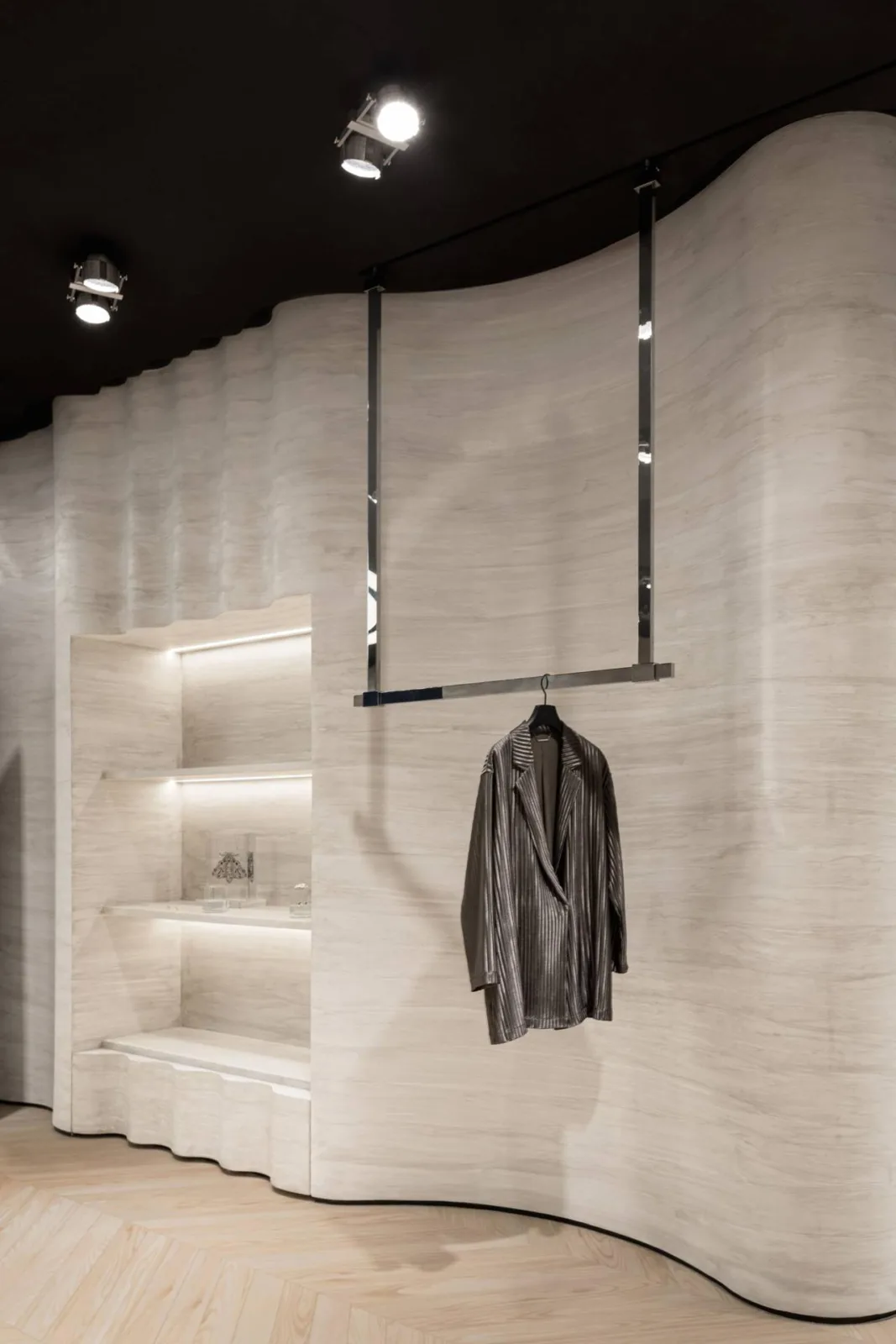 BIM Architecture | MITHRIDETE's New Boutique: The Sphere Centric Theater/SLT