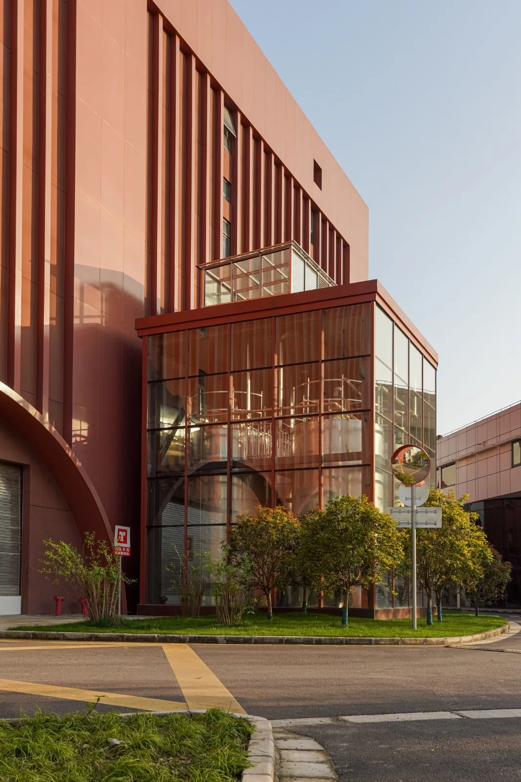 BIM Architecture | Industrial Upstairs and Intelligent Manufacturing Space: Refined Urban Renewal of Urban Industry - Shanghai Bainuo Chocolate Dream Factory Museum/Chuanglin Zebai