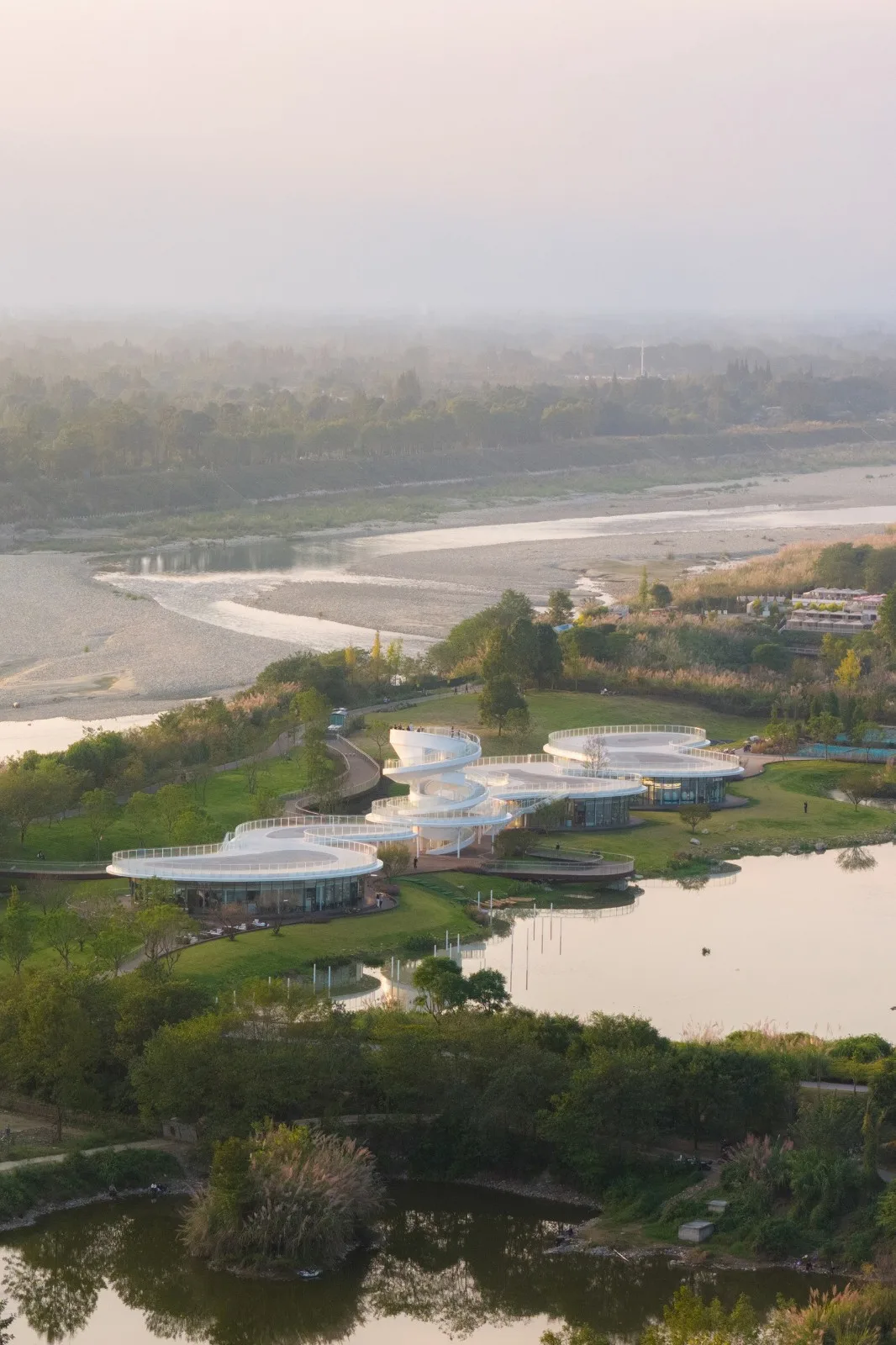 BIM Architecture | Fudao Lujiatan Wetland Park Commercial Service Center/MUDA Architecture