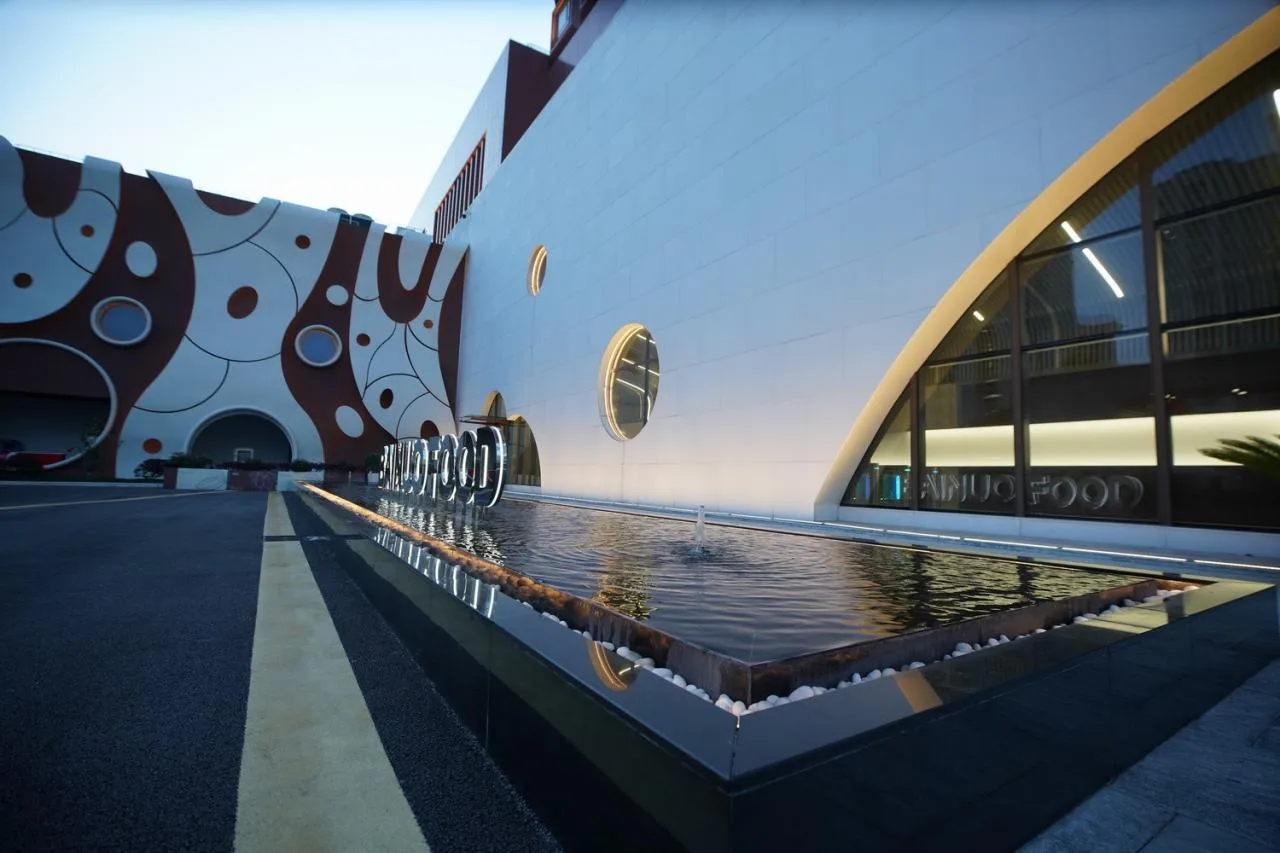 BIM Architecture | Industrial Upstairs and Intelligent Manufacturing Space: Refined Urban Renewal of Urban Industry - Shanghai Bainuo Chocolate Dream Factory Museum/Chuanglin Zebai