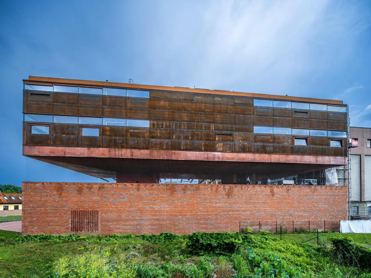 BIM Architecture | Pardubice GAMPA, Sf é ra Building Complex and Automation Plant Public Space/Š e pka Architekti