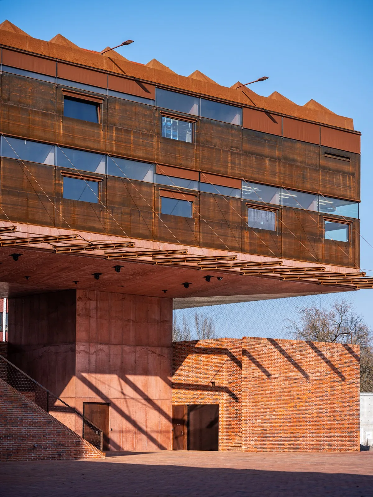 BIM Architecture | Pardubice GAMPA, Sf é ra Building Complex and Automation Plant Public Space/Š e pka Architekti
