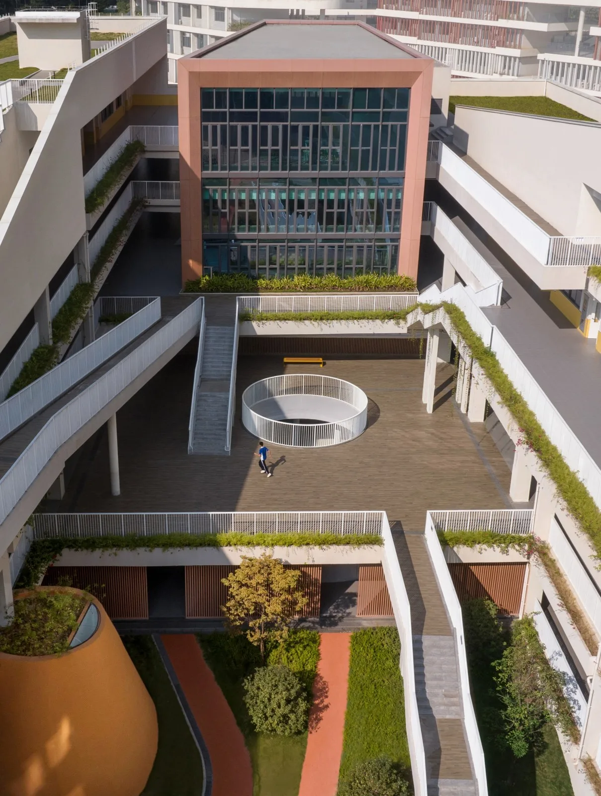 BIM Architecture | Qingquan Foreign Language School Junior High School/Yijing Architectural Design, Longhua District, Shenzhen