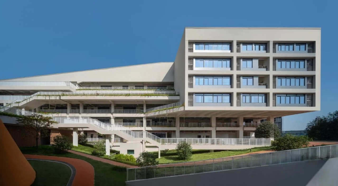BIM Architecture | Qingquan Foreign Language School Junior High School/Yijing Architectural Design, Longhua District, Shenzhen