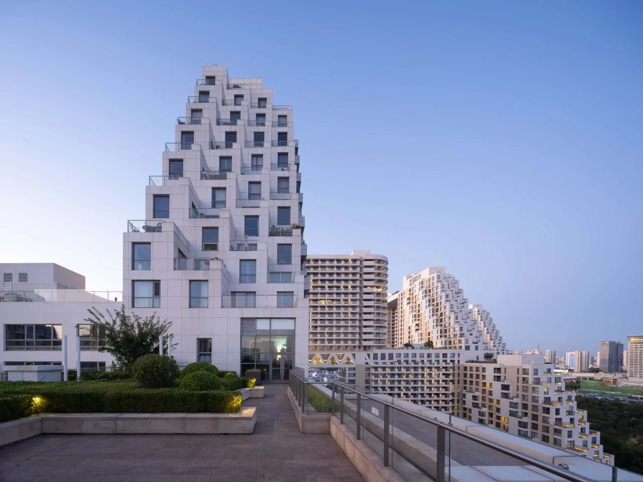 BIM Architecture | Qinhuangdao Haibitai Phase II fully completed/Safdi Architectural Firm
