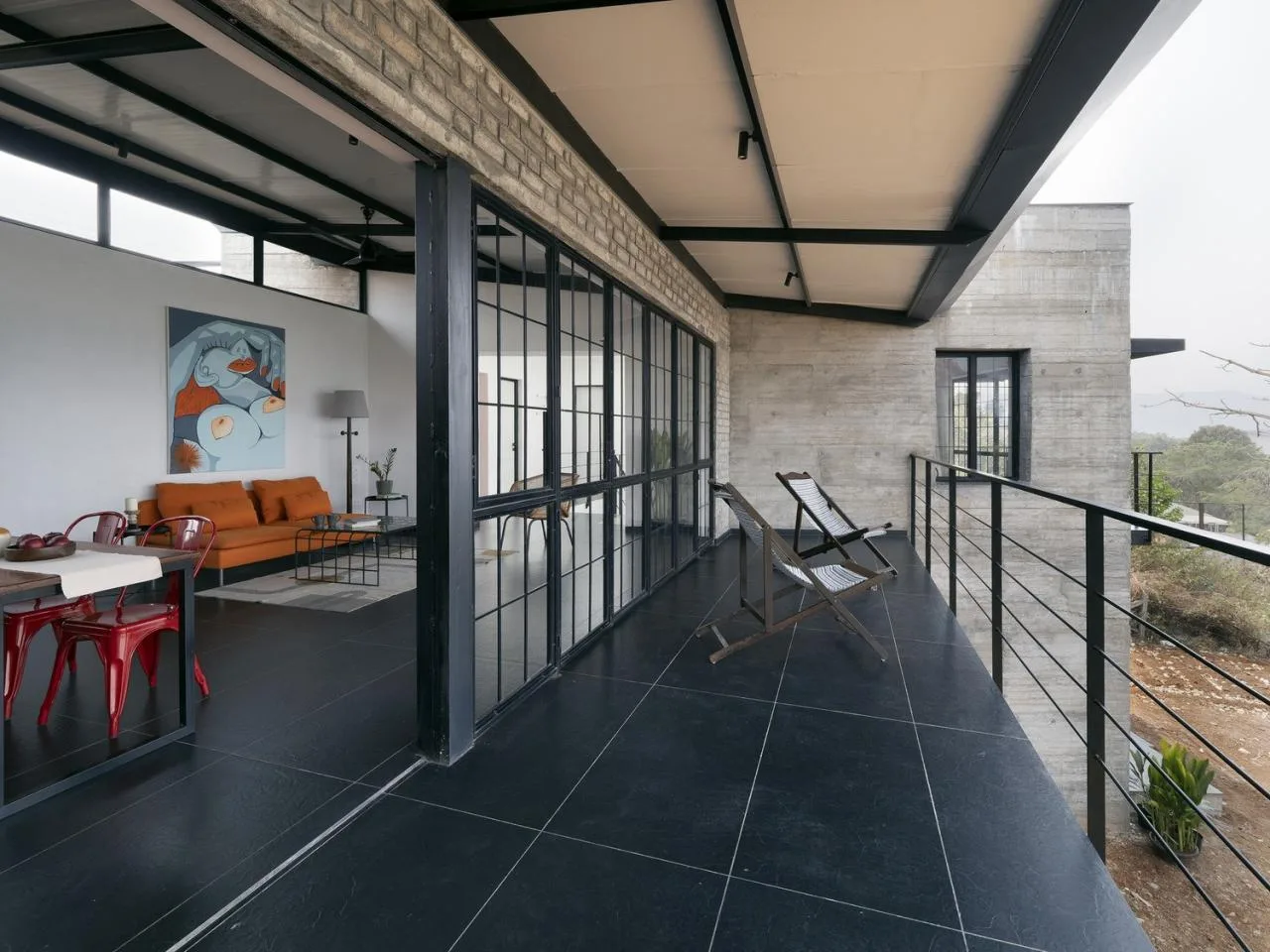 BIM Architecture | Sloping House/Red Brick Studio
