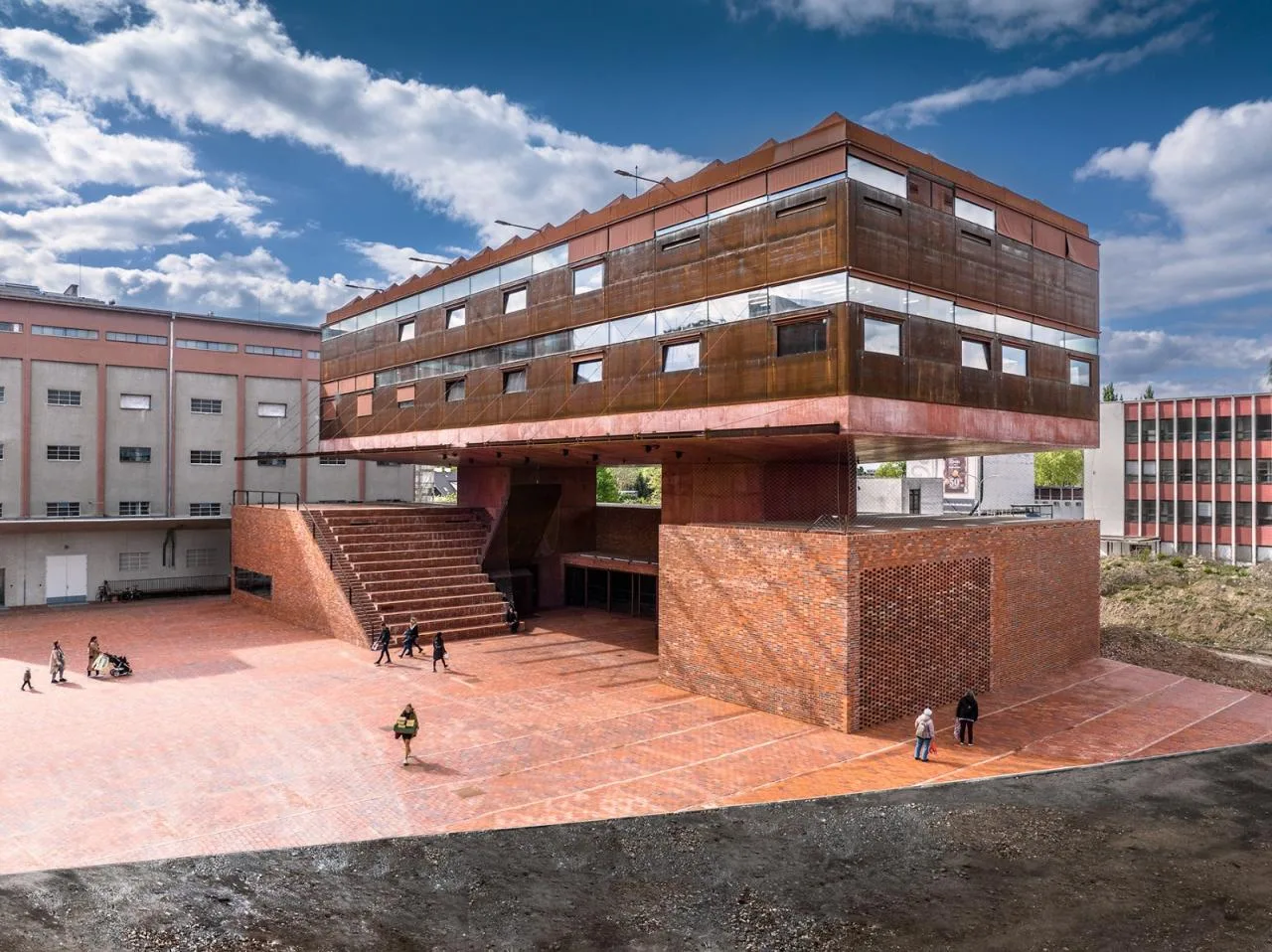 BIM Architecture | Pardubice GAMPA, Sf é ra Building Complex and Automation Plant Public Space/Š e pka Architekti