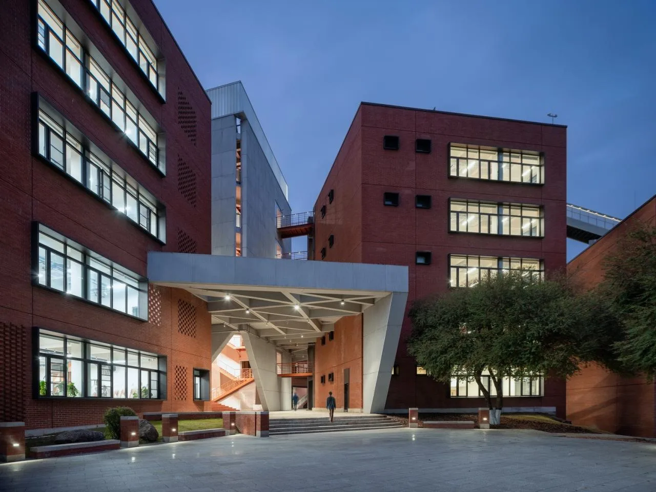 BIM Architecture | Beijing Normal University Zhuhai Campus Yuanbai Building/Tsinghua University Architectural Design and Research Institute