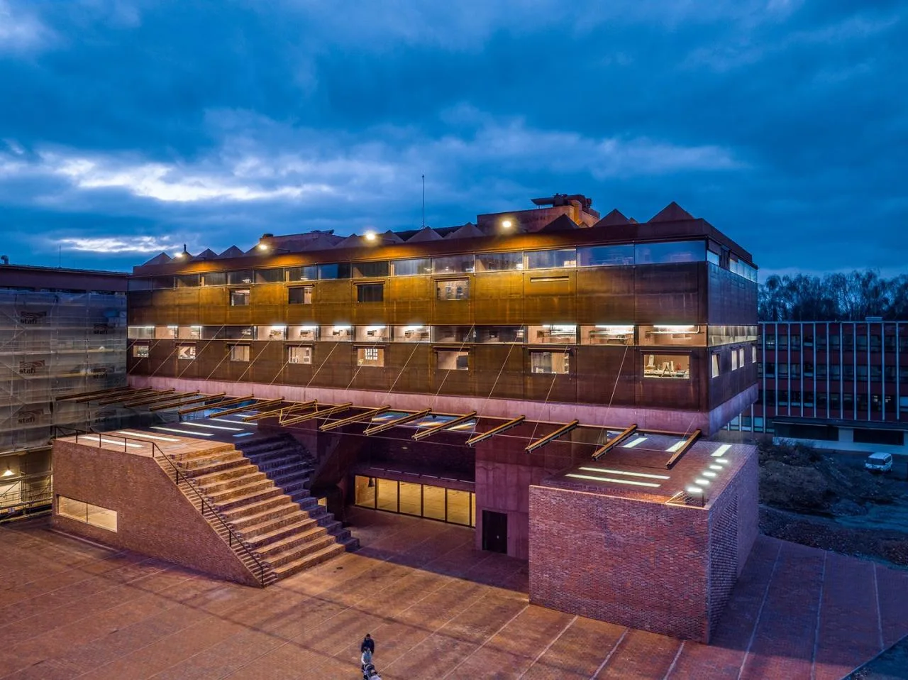 BIM Architecture | Pardubice GAMPA, Sf é ra Building Complex and Automation Plant Public Space/Š e pka Architekti